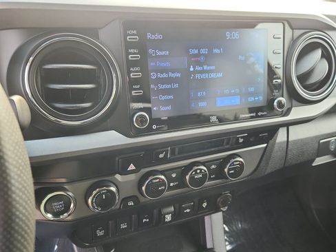 Used 2021 Toyota Tacoma TRD Pro AWD/4WD image 25
