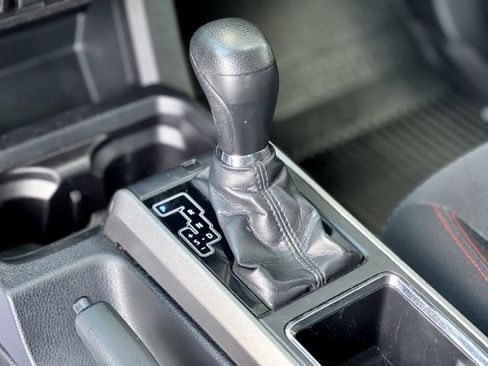 Used 2018 Toyota Tacoma SR5 image 34