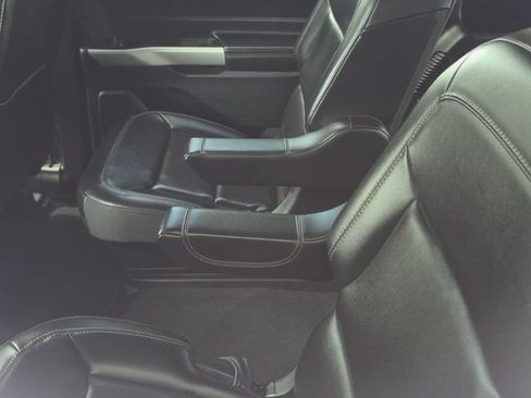 Certified 2023 Ford Explorer XLT w/ Equipment Group 202A RWD image 13