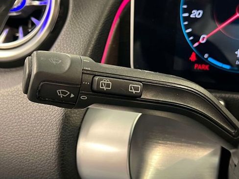 Certified 2021 Mercedes-Benz GLB 250 4MATIC image 23