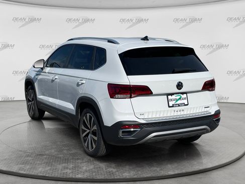 Used 2022 Volkswagen Taos SE AWD/4WD image 4