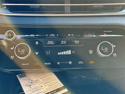 Used 2026 INFINITI QX60 Luxe w/ Cargo Package image 17