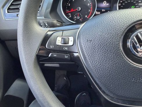 Used 2018 Volkswagen Tiguan S w/ 3rd Row Seat Package AWD/4WD image 34