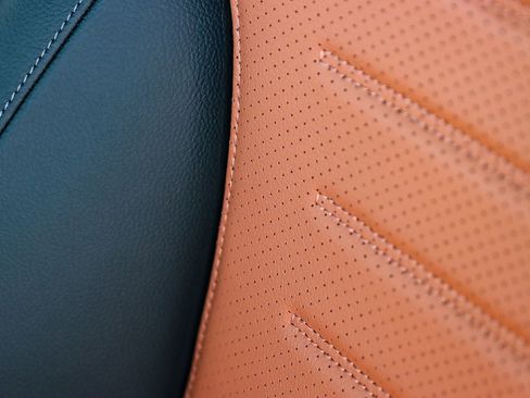 New 2025 Mercedes-Benz GLC 300 4MATIC image 23