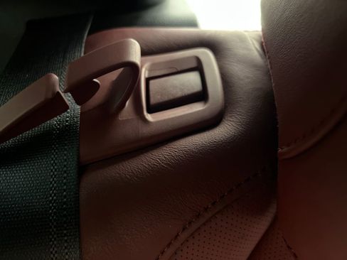 Used 2024 MAZDA CX-30 AWD 2.5 S w/ Preferred Package image 18