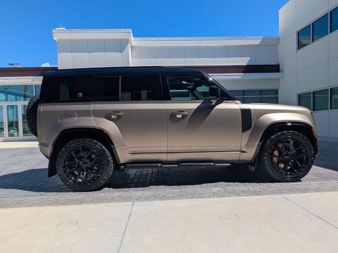 New 2026 Land Rover Defender 110 OCTA AWD/4WD image 4