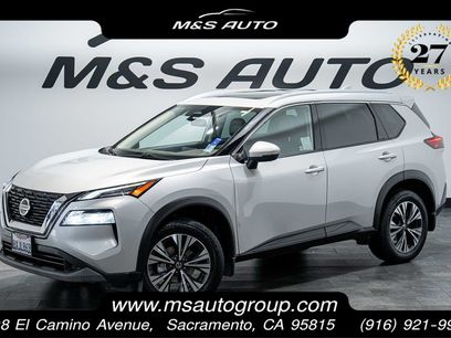 Used 2021 Nissan Rogue SV w/ Premium Package