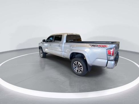 Used 2020 Toyota Tacoma TRD Sport image 6