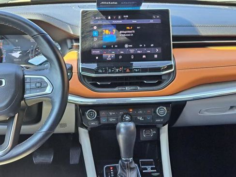 Used 2022 Jeep Compass Limited image 24