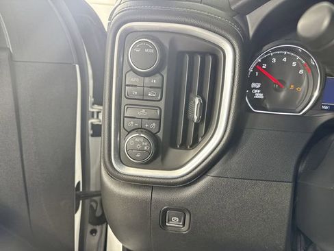 Used 2022 Chevrolet Silverado 1500 LT w/ Safety Package AWD/4WD image 13