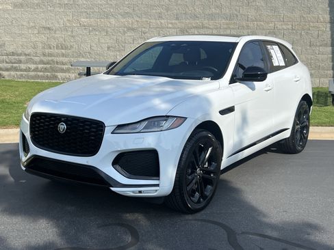 Used 2026 Jaguar F-PACE R-Dynamic S AWD/4WD image 2