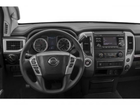 Used 2018 Nissan Titan SV w/ SV Convenience Package image 11