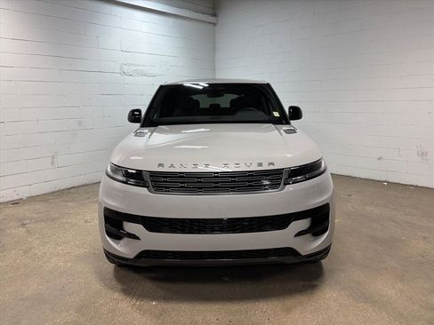 New 2026 Land Rover Range Rover Sport SE AWD/4WD image 3