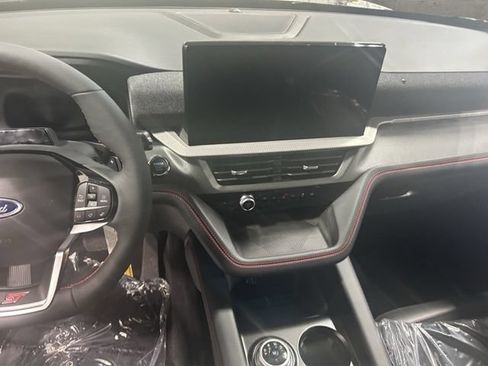 New 2026 Ford Explorer ST AWD/4WD image 2