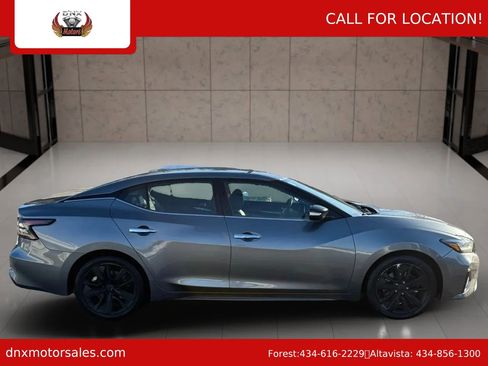 Used 2022 Nissan Maxima SV w/ Floor Mat Group image 2