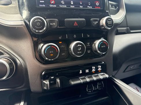Used 2020 RAM 1500 Big Horn AWD/4WD image 29