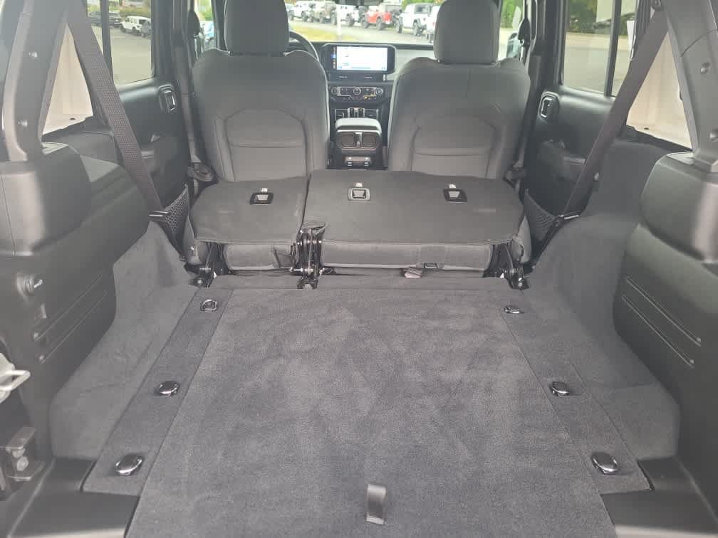 Used 2026 Jeep Wrangler Unlimited Sport AWD/4WD image 26