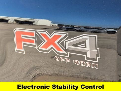 New 2026 Ford F250 XLT w/ FX4 Off-Road Package image 8