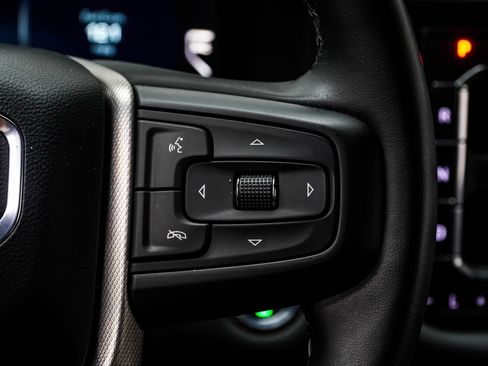 Used 2023 GMC Yukon Denali RWD image 34