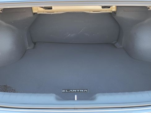 Used 2025 Hyundai Elantra Sport image 8