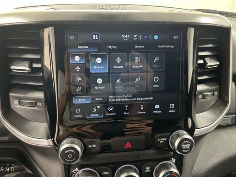 Used 2022 RAM 1500 Big Horn AWD/4WD image 14