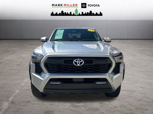 Used 2024 Toyota Tacoma TRD Off-Road w/ TRD Off Road Upgrade Package AWD/4WD image 8
