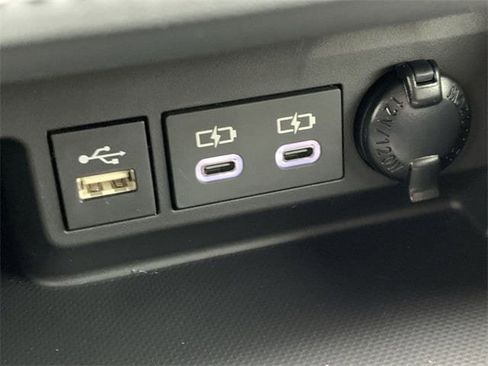 New 2026 Toyota Highlander Limited image 27