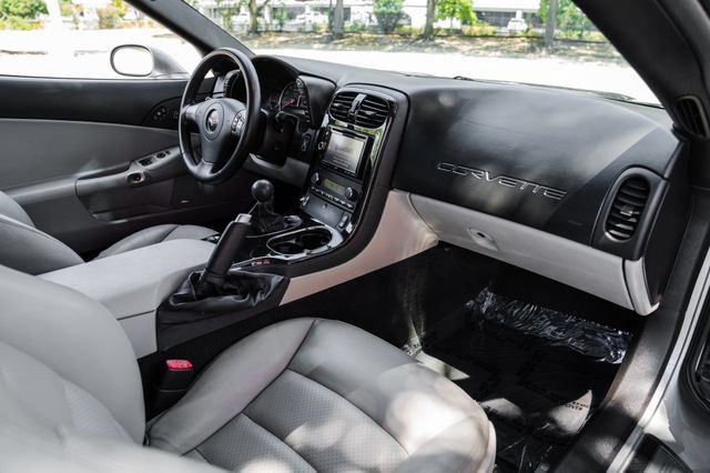 Used 2008 Chevrolet Corvette Coupe w/ Preferred Equipment Group RWD image 20