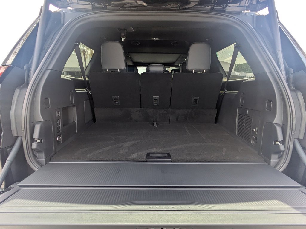 New 2027 Ford Expedition Max Platinum w/ Stealth Appearance Package RWD image 13