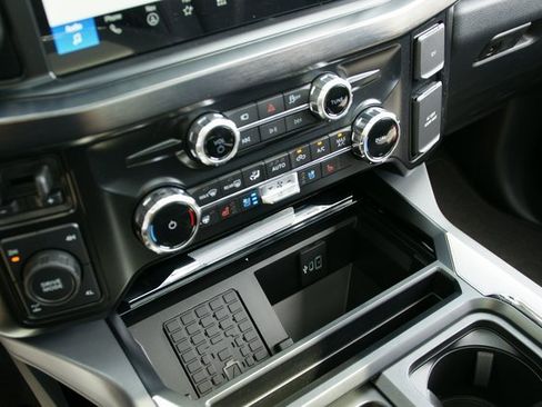 New 2025 Ford F250 Lariat w/ Lariat Ultimate Package image 33