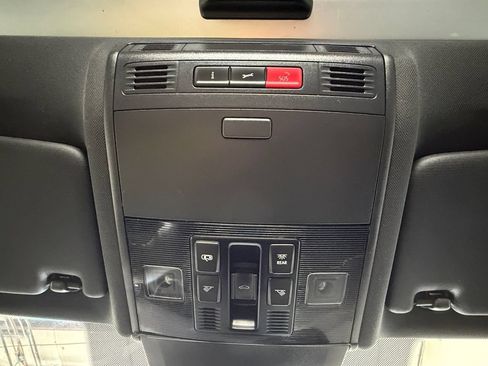 Used 2018 Volkswagen GTI 4-Door FWD image 28