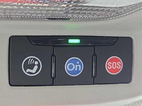 Certified 2025 Chevrolet Trax LT w/ Driver Confidence Package image 22