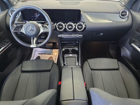 Certified 2025 Mercedes-Benz GLA 250 image 10