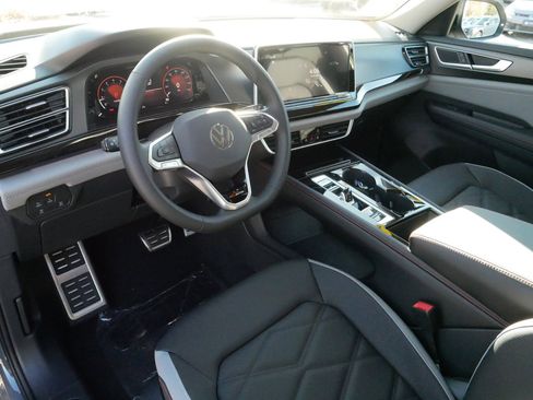 New 2026 Volkswagen Atlas Peak Edition AWD/4WD image 9