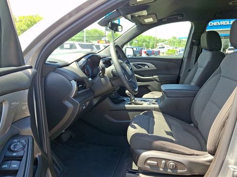 Certified 2023 Chevrolet Traverse LT FWD image 15