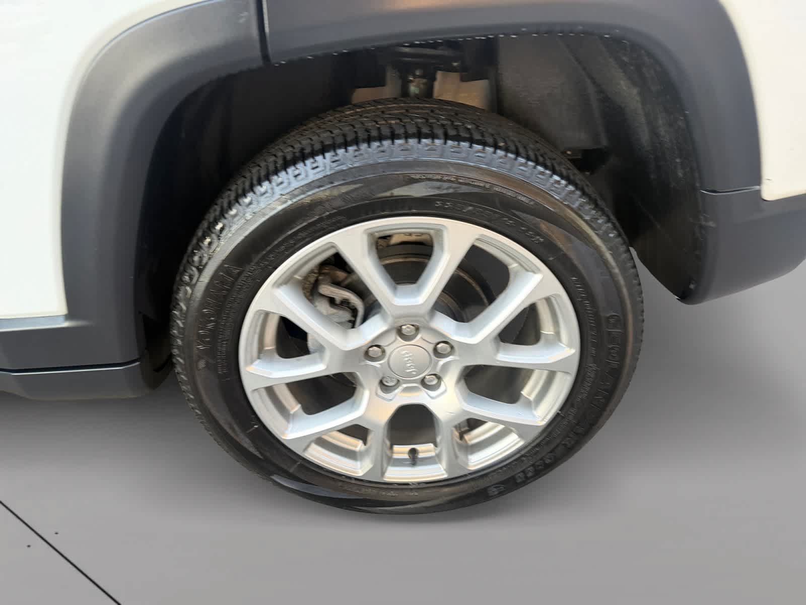 Used 2023 Jeep Compass Latitude AWD/4WD image 19