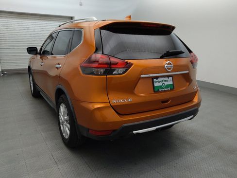Used 2020 Nissan Rogue SV FWD image 5