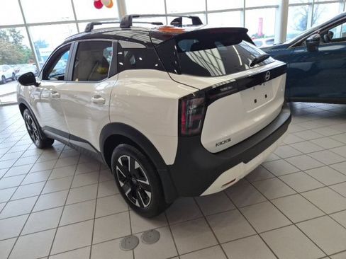 New 2026 Nissan Kicks SV w/ Cold Weather Package AWD/4WD image 8