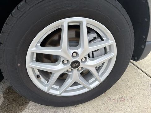 Used 2024 Ford Edge SEL AWD/4WD image 9