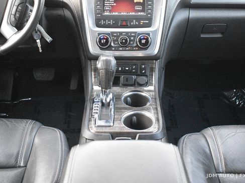 Used 2015 GMC Acadia SLT w/ Technology Package AWD/4WD image 29