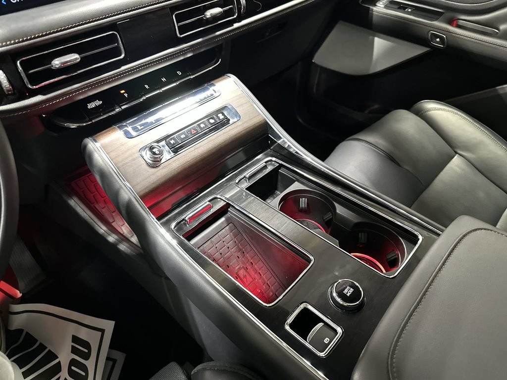 Used 2025 Lincoln Aviator Reserve w/ Luxury Package RWD image 24