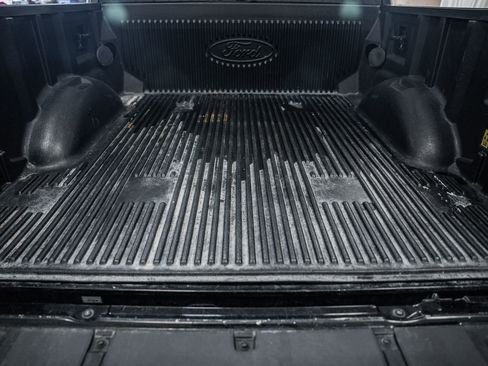 Certified 2022 Ford F150 Lariat w/ Equipment Group 502A High image 23