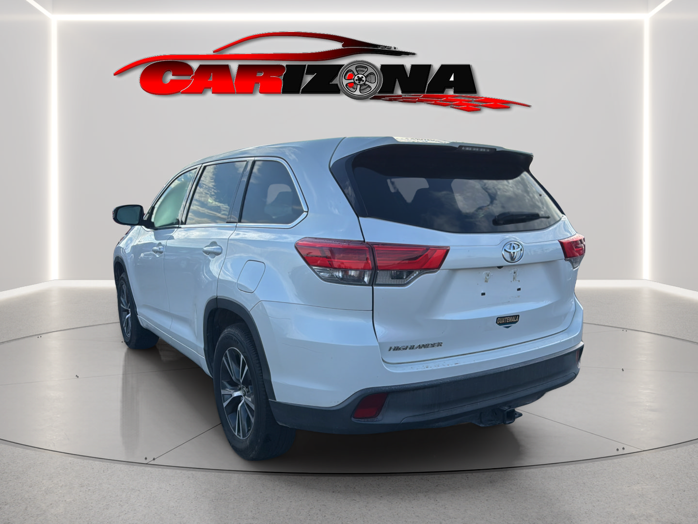 Used 2017 Toyota Highlander LE FWD image 8