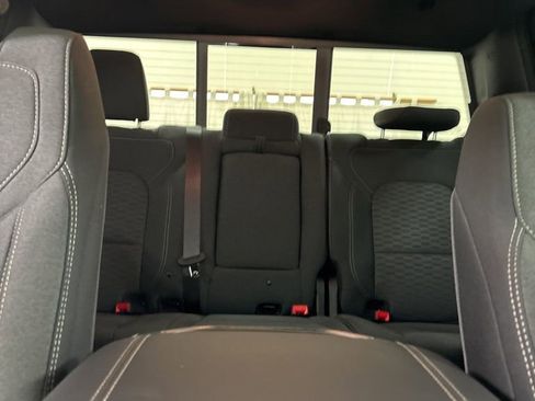 New 2026 RAM 1500 4x4 Crew Cab image 33