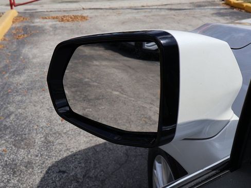 Used 2022 Cadillac XT5 Luxury image 41