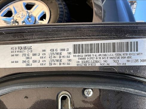 Used 2018 RAM 2500 Tradesman w/ Chrome Appearance Group AWD/4WD image 42