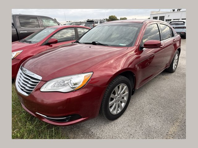 Used 2013 Chrysler 200 Touring w/ Cold Weather Group FWD image 1