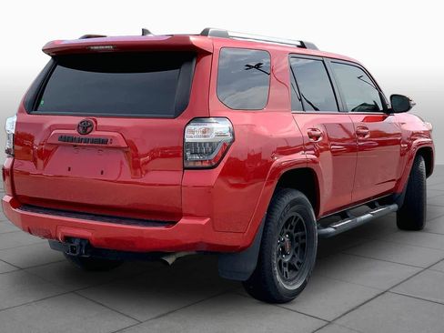 Used 2022 Toyota 4Runner SR5 RWD image 12