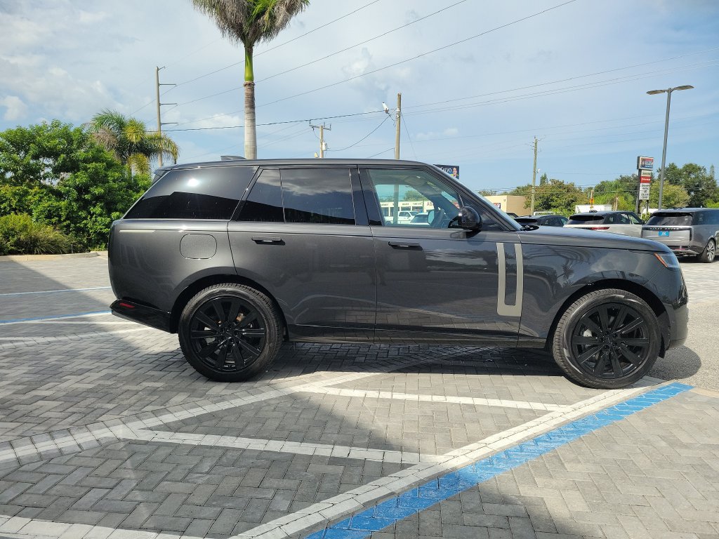 New 2026 Land Rover Range Rover SE AWD/4WD image 6