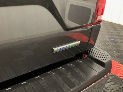 Used 2020 Ford F150 XLT image 18